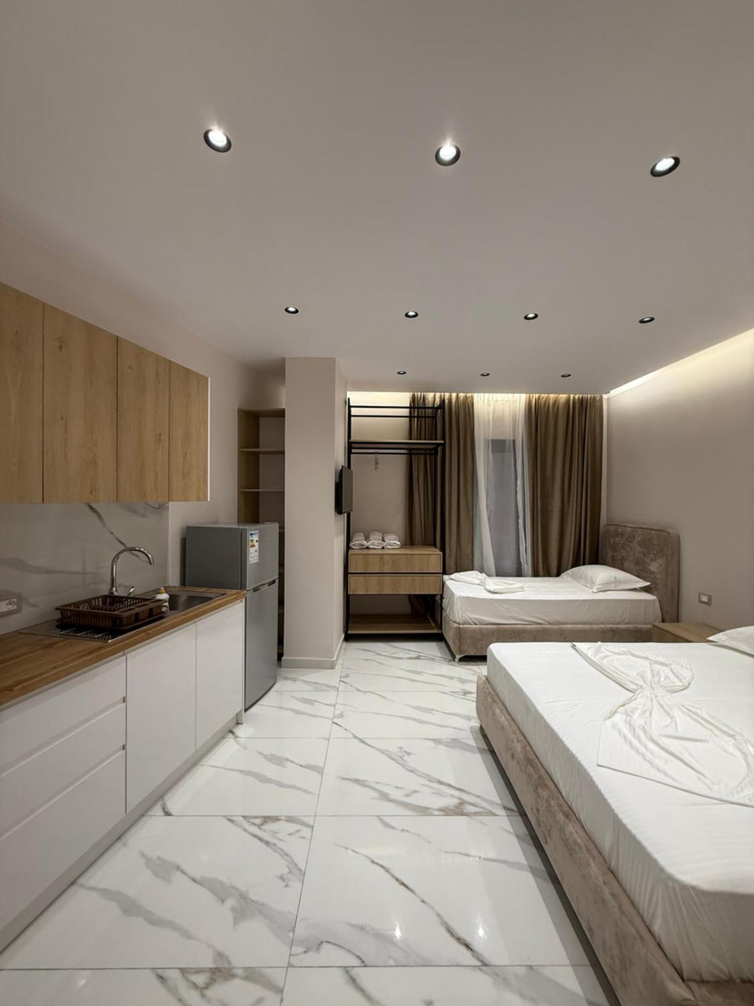 Hotel Azure Waves
