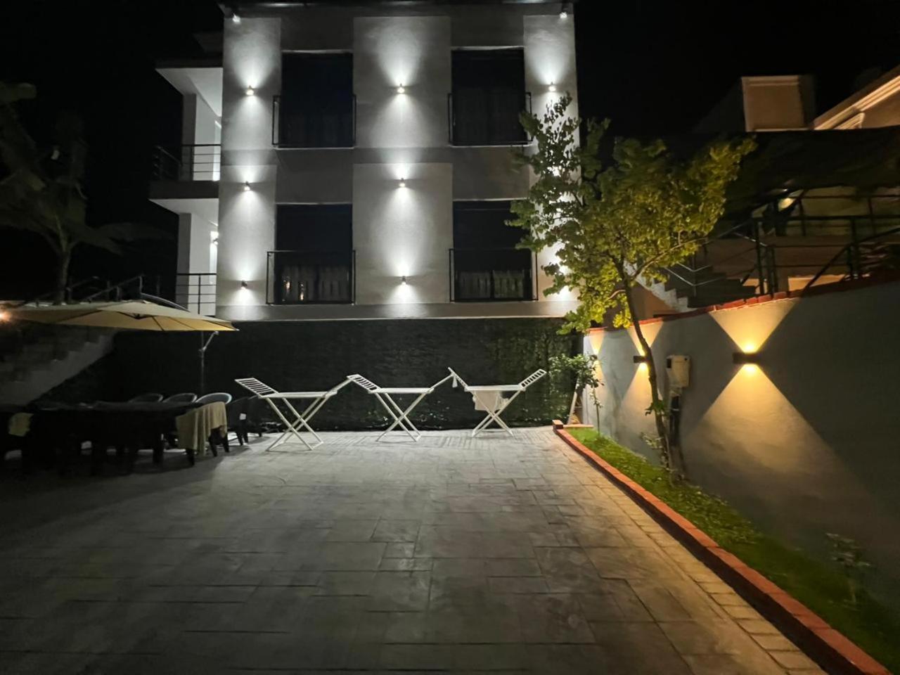 Hotel Azure Waves